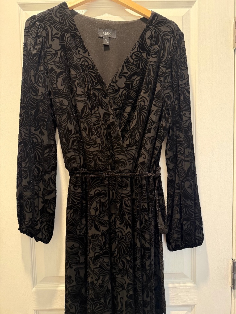 MSK Black long-sleeve velvet wrap dress size XL